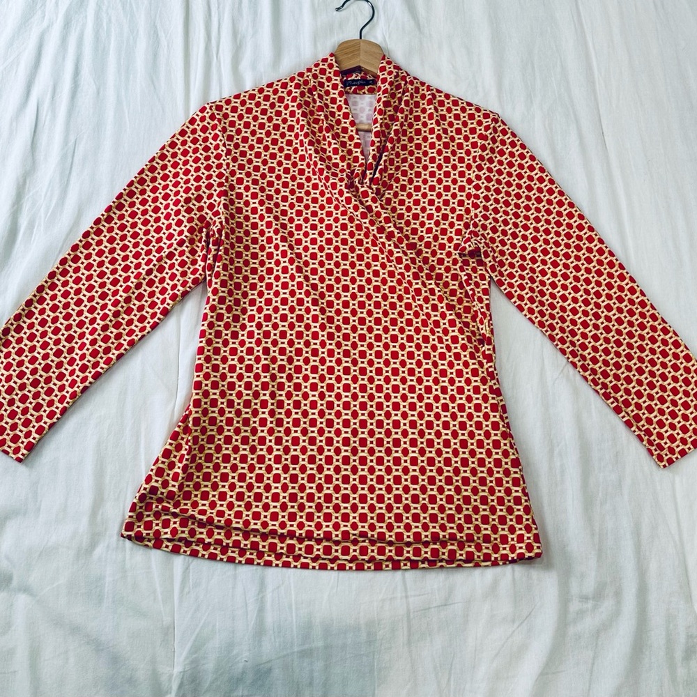 J. McLaughlin Red and Gold Link Geometric Blouse